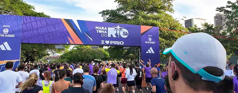 Corredores na maratona do rio
